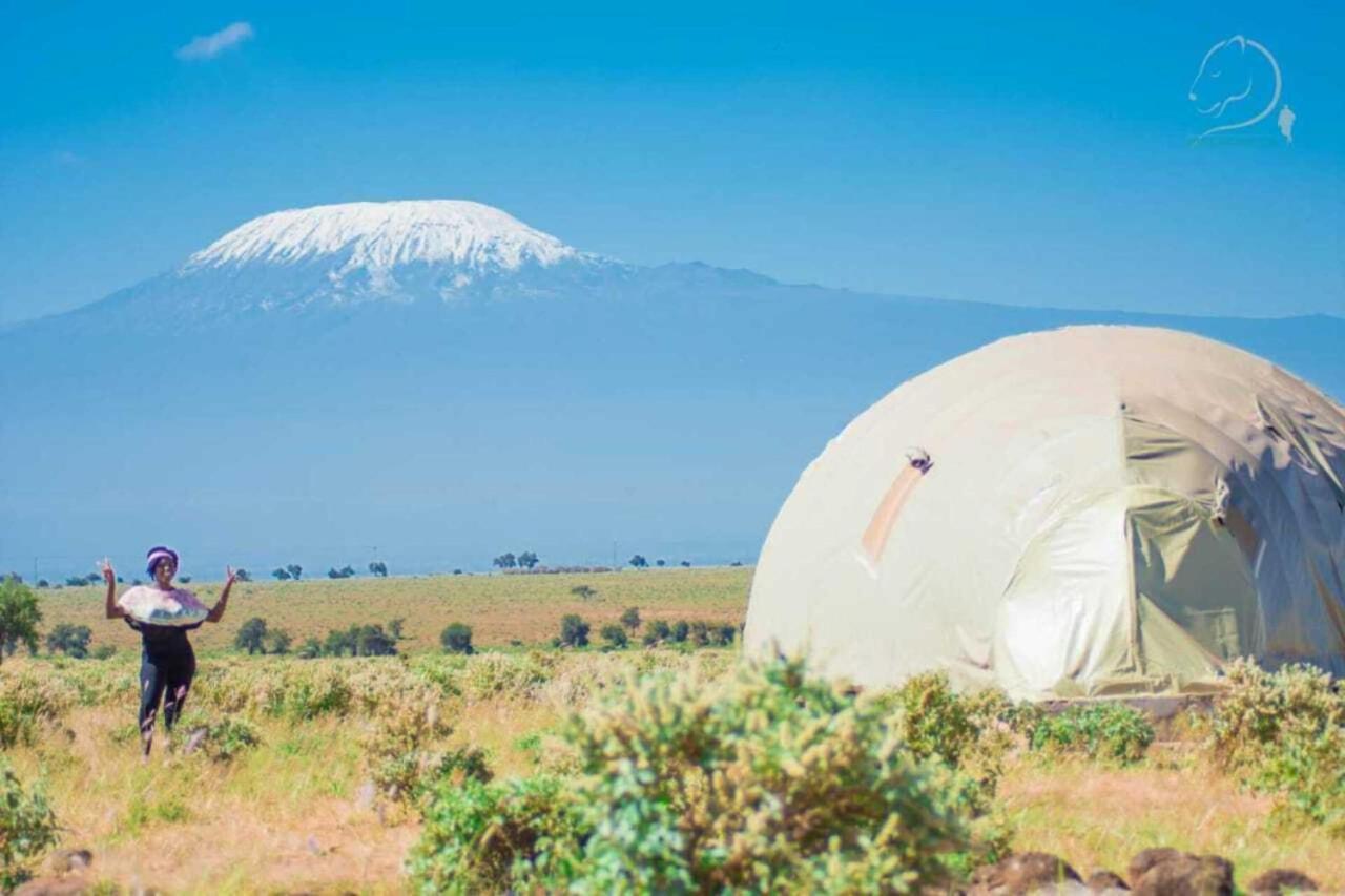 Amanya Camp1-Bed King Lion Tent in Amboseli NP Bagian luar foto