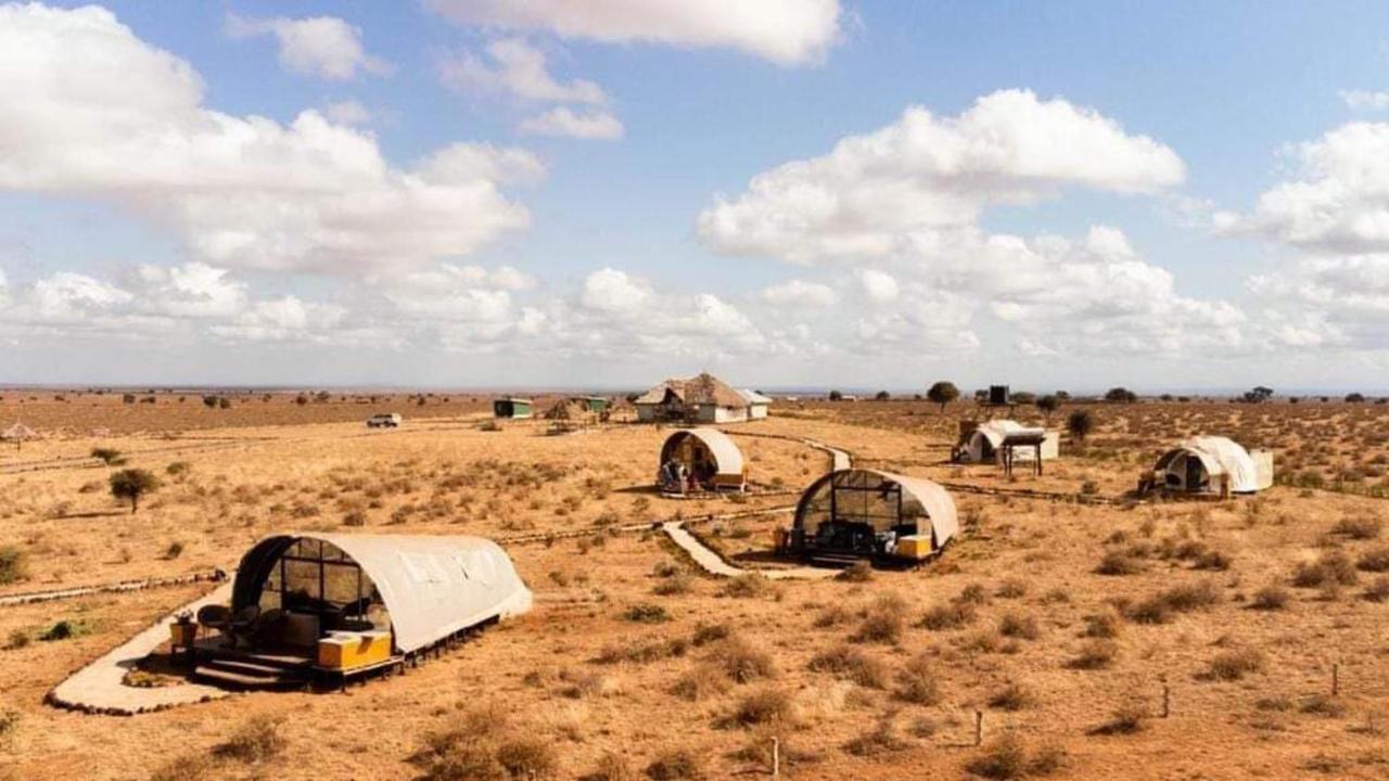 Amanya Camp1-Bed King Lion Tent in Amboseli NP Bagian luar foto