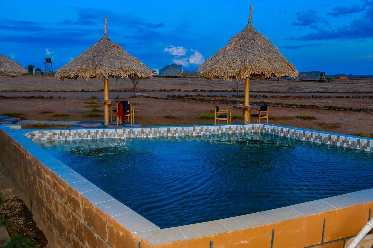 Amanya Camp1-Bed King Lion Tent in Amboseli NP Bagian luar foto