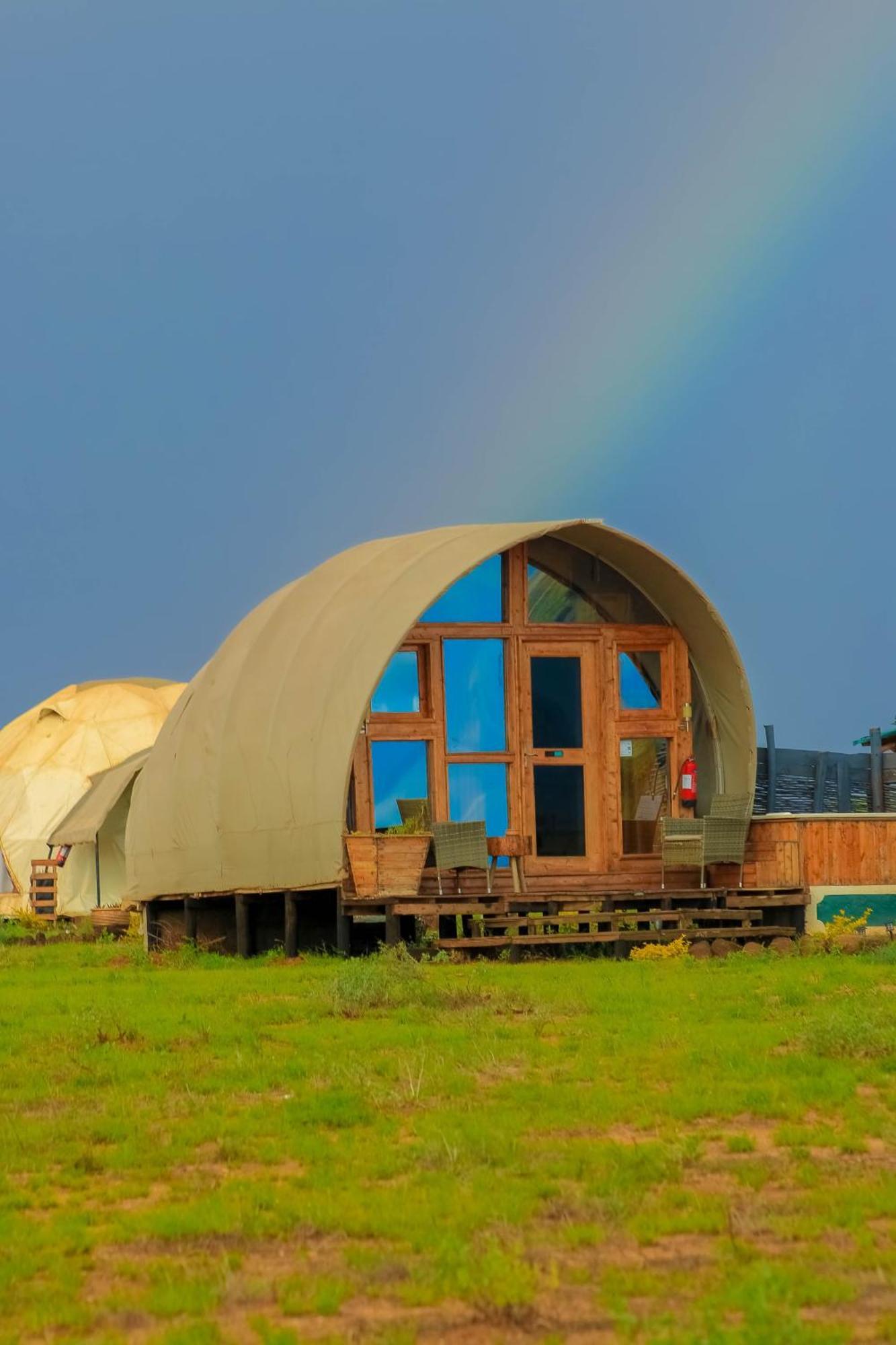 Amanya Camp1-Bed King Lion Tent in Amboseli NP Bagian luar foto